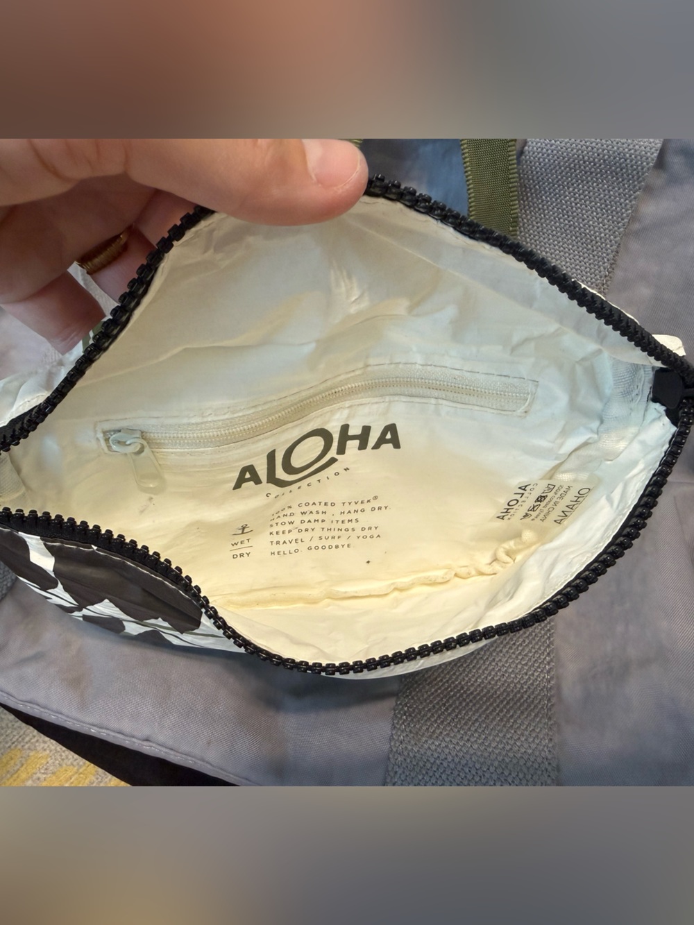 ALOHA Collection Birds of Paradise Fanny Pack Belt Bag - Picture 2 of 3